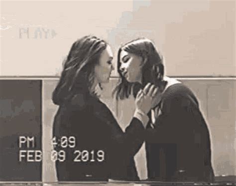 lesbian gifs|lesbian kissing gifs and videos